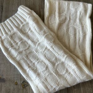 New without tags Coach logo wool/angora ivory scarf